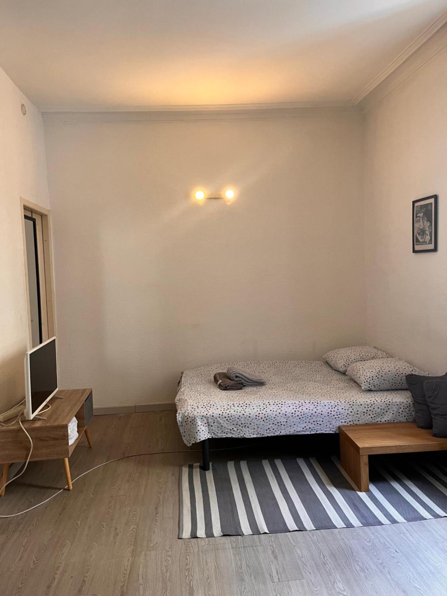 Le Studio Des Carmes Nimes Exterior photo